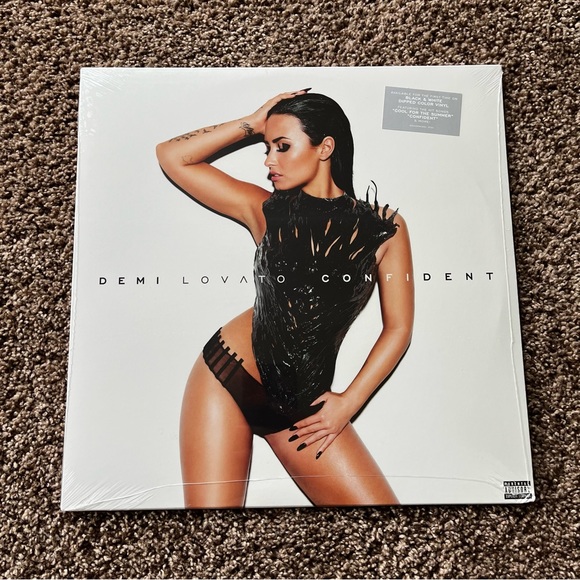 NEW Demi Lovato Confident Vinyl - Picture 2 of 5
